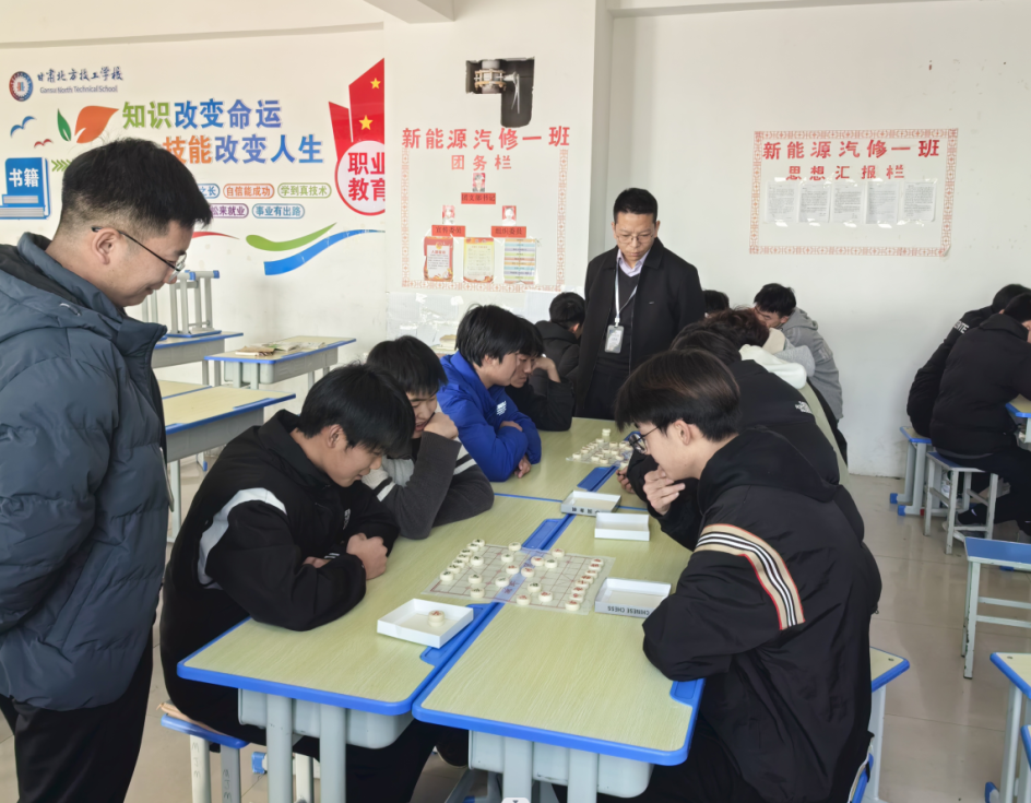 【校園活動(dòng)】課外活動(dòng)展風(fēng)采 爭先創(chuàng)優(yōu)促發(fā)展
