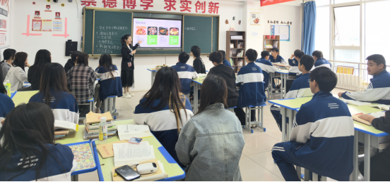? 有溫度的點(diǎn)燈人 | 優(yōu)秀教師風(fēng)采展示（12）：張秀琴